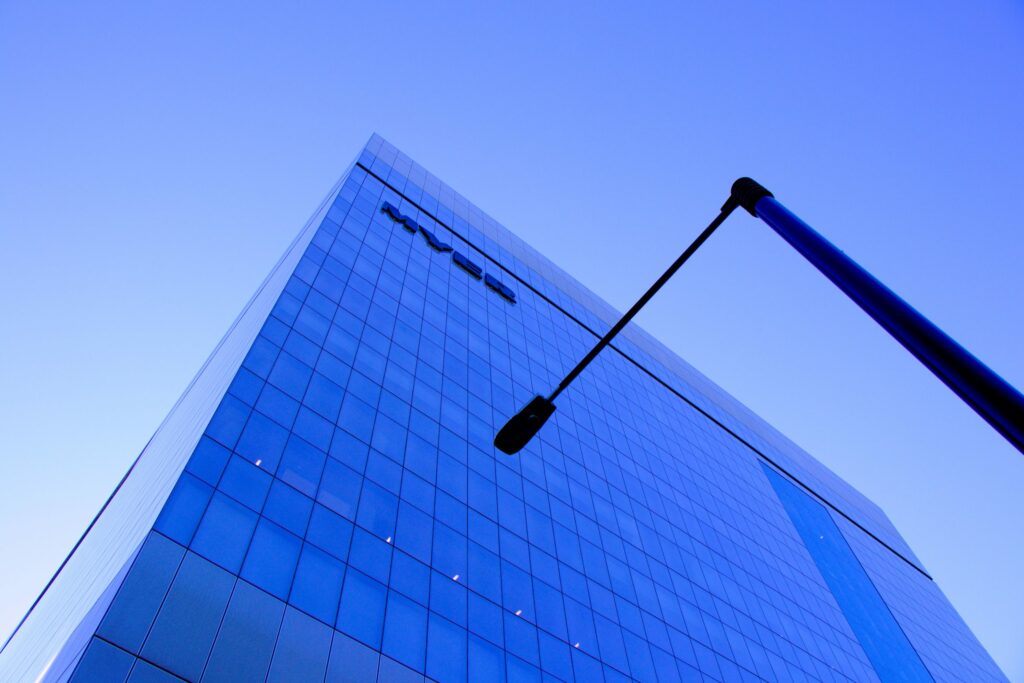 ASX shares update; US markets down over 4%