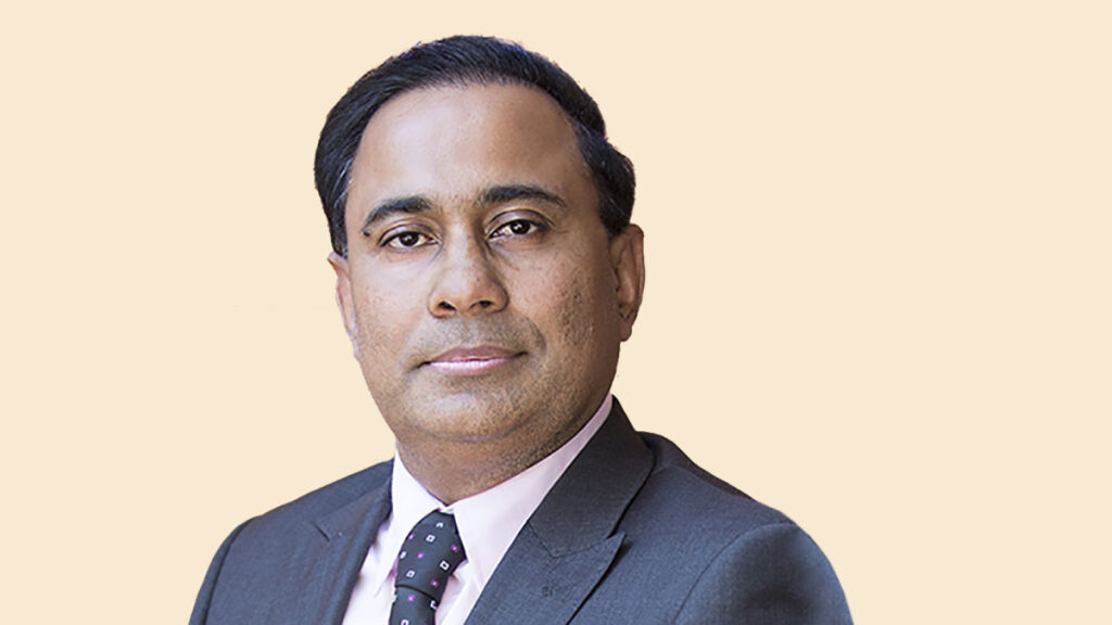 Competition hots up among ratings firms