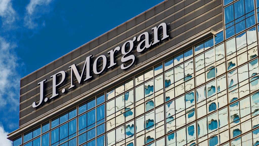 Market beta vs. active alpha - looking for a compromise