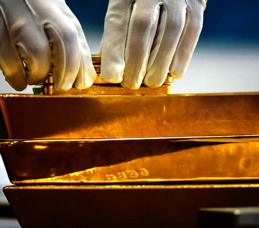 Inflation and stretched valuations shine light on precious metals