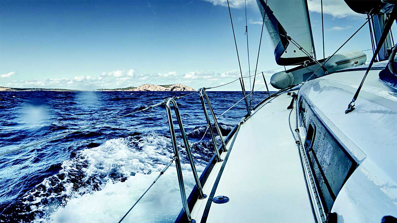 Bond market volatility to rise, high yield attractive