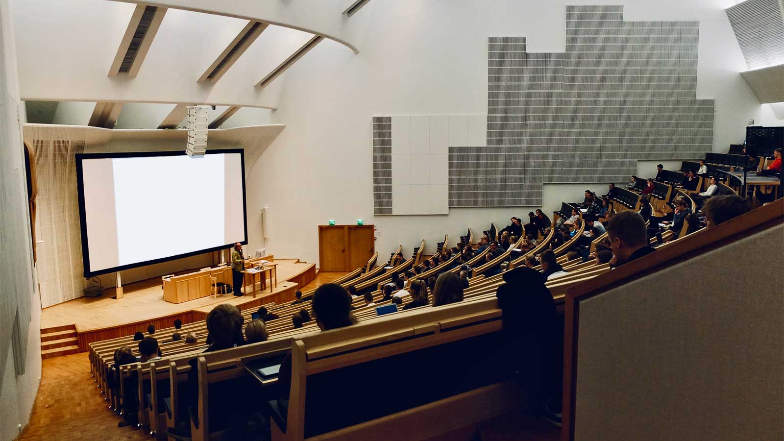 SMSFA partners with Deakin and Kaplan