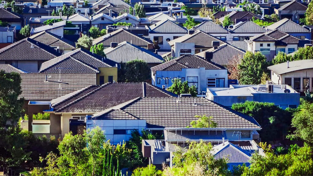 Mixed views on Federal Government property proposals