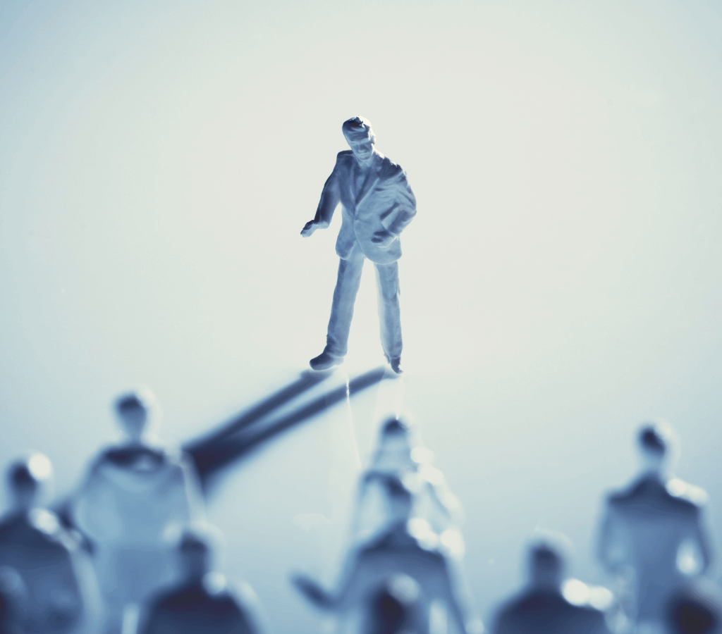 Dunbar’s number and the advice client quantum query