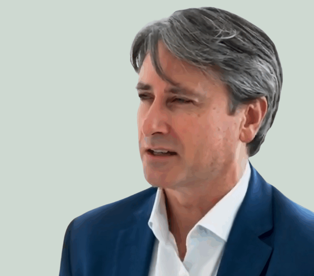 Travel, discretionary retailers, energy tipped to lead company earnings