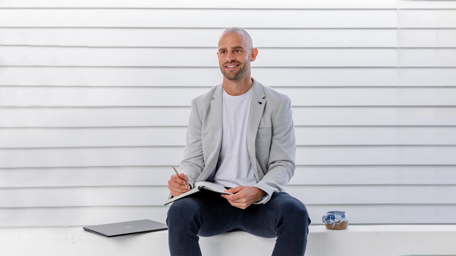 The deceased-estate detective with a nose for lost shares